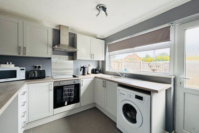 134, Marlborough Green Crescent, Great Yarmouth photo 2