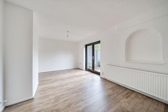 37, Herald Way, Bicester photo 4
