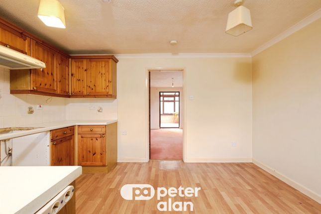 13, Grosmont Close, Monmouth photo 3