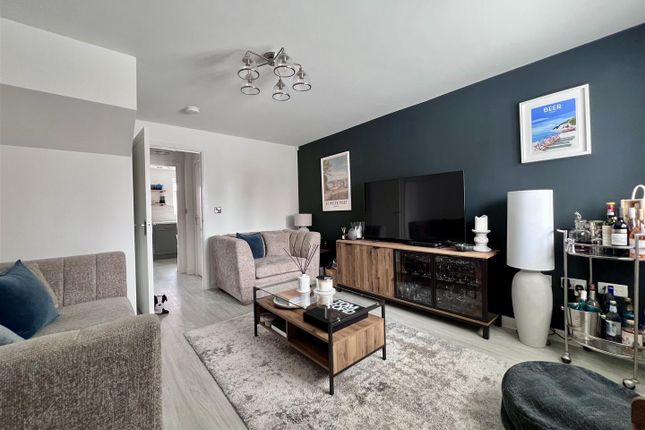 12, Clay Green, Towcester photo 2