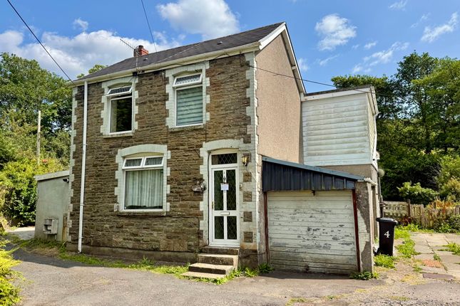 4-bed detached on 4, Bryn Awel, Neath, Neath Port Talbot, SA10 8SR, £175,000