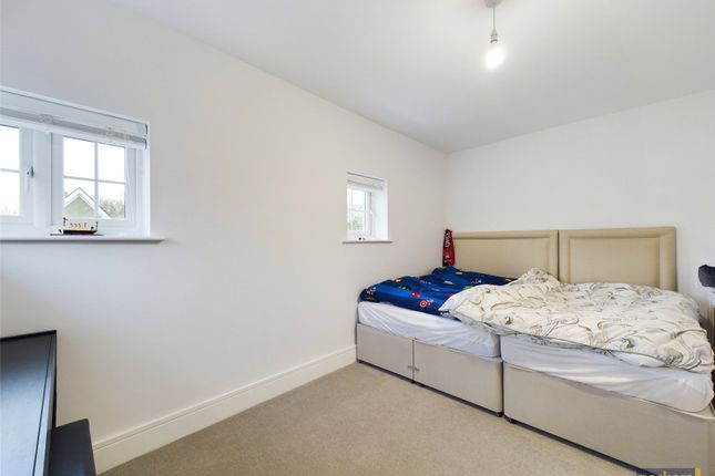 End terrace house for sale in Fairhaven Drive, Reading, Berkshire