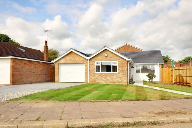 Bungalow to rent in Hawthorn Road, Worthing, West Sussex