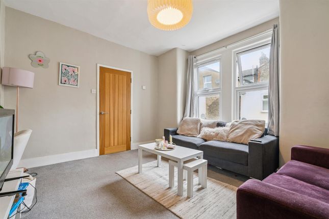 2A Gambole Road Sw17 Reception 1.Jpg
