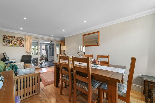 Kendall Cottage, 5, School Road, Halstead photo 4