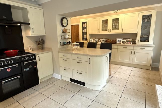 Cwm Cottage, Church Lane, Port Talbot photo 3