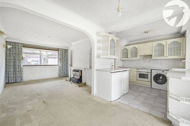 14, Cyclamen Road, Kent photo 3