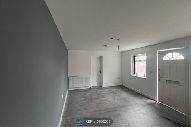 Flat  A, Wakefield photo 2