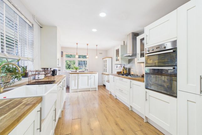 203 Widmore Road, Bromley, Kent photo 3
