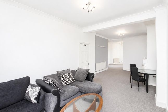 304, Blackburn Road, Darwen photo 3