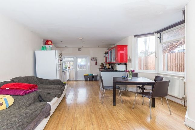 Thumbnail Town house to rent in Falkland Road, London