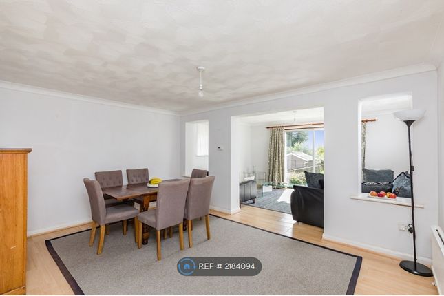 A Seaview Road, Brighton photo 3