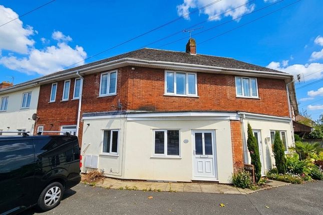 2-bed terraced on Jordan Terrace, Hereford, £150,000