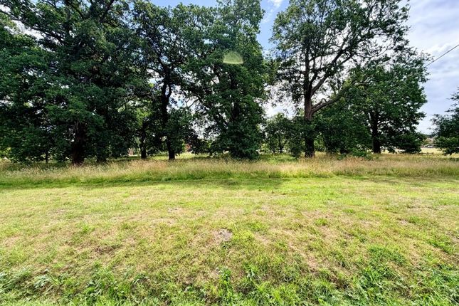 4, Oakland Terrace, Hartley Wintney photo 2