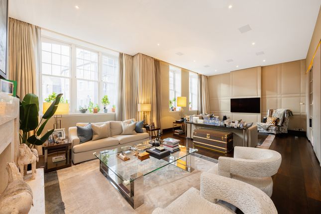 Flat 2 Montpelier Hall, 14, Montpelier Street, London photo 2