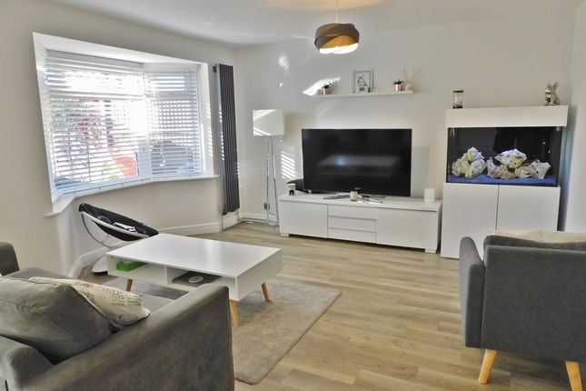 17, Bramham Moor, Fareham photo 3