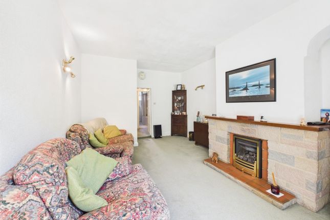 8, Strand, Bingley photo 3