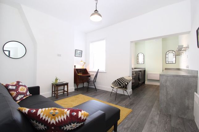 Thumbnail Flat to rent in Victoria Street, Stoke-On-Trent