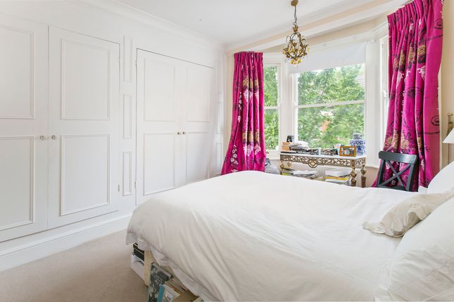 31 Bronsart Road, Bronsart Road, London photo 3