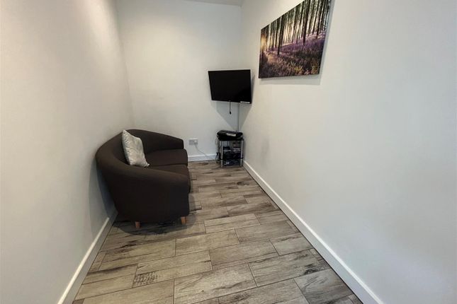 Snug/ TV Room