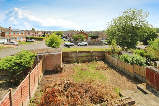73, LEICESTER photo 2