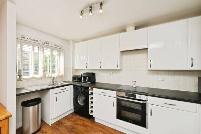 Flat 57, Sandringham Lodge, Taverners Way, Hoddesdon photo 5