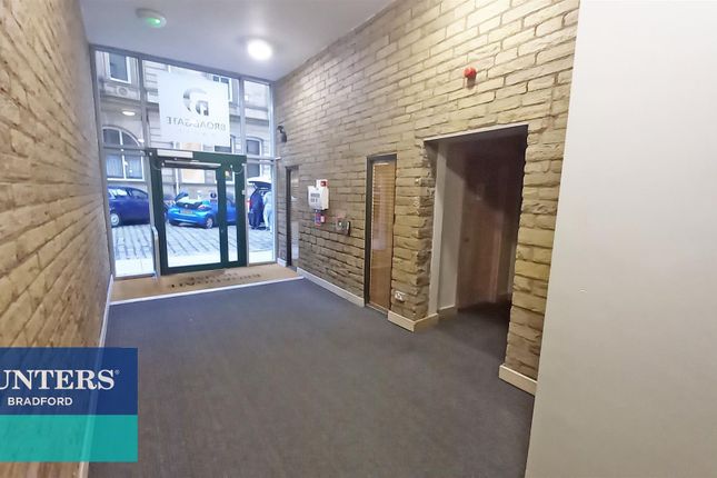 80, Broadgate House, Bradford photo 2