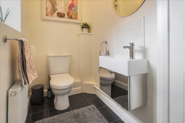 34, Hilltop Rise, Nottingham photo 4