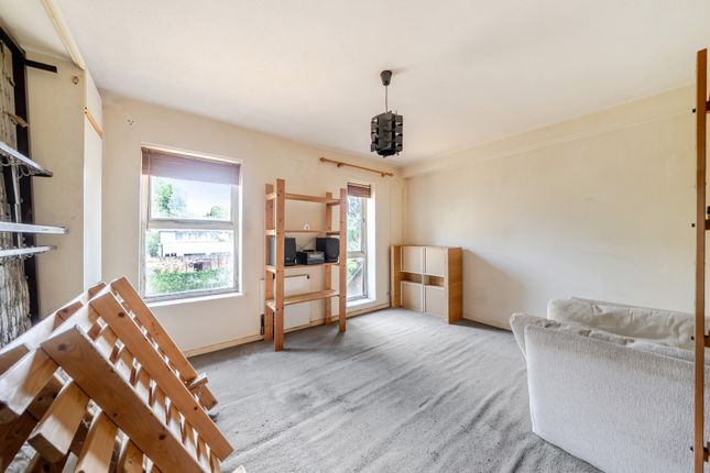 Flat 8, 6, Vanbrugh Park Road West, London photo 4
