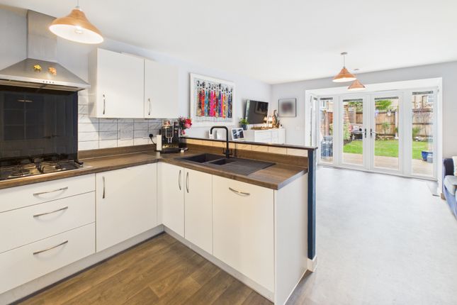 14, Tudor Road, Bury St Edmunds photo 4