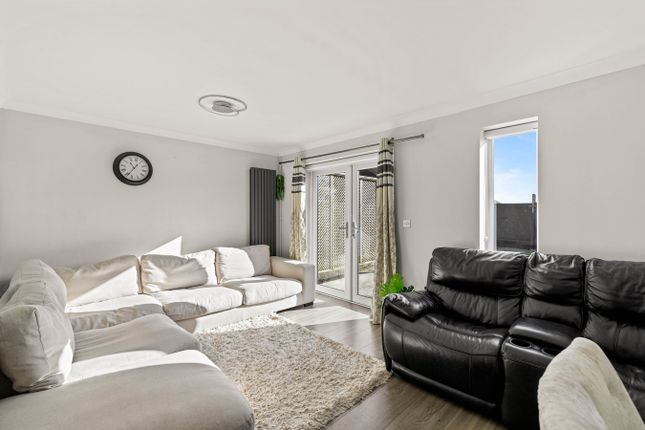 7, Clouston Close, Folkestone photo 2