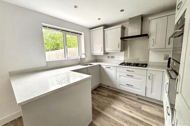 14, Artillery Avenue, Topsham photo 3
