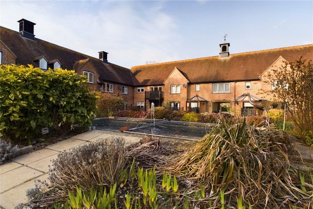 Thumbnail Flat to rent in Hildesley Court, East Ilsley, Newbury, Berkshire