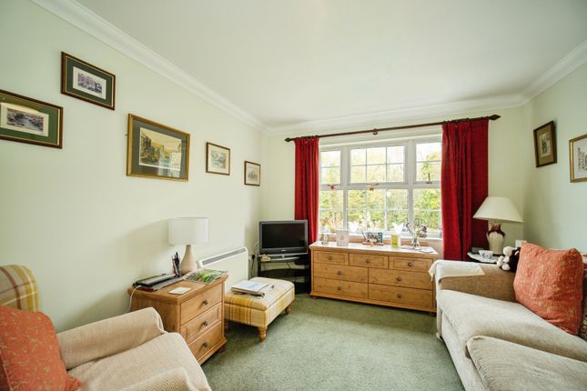 Flat 22, Academy Gate, 233, London Road, Surrey photo 2