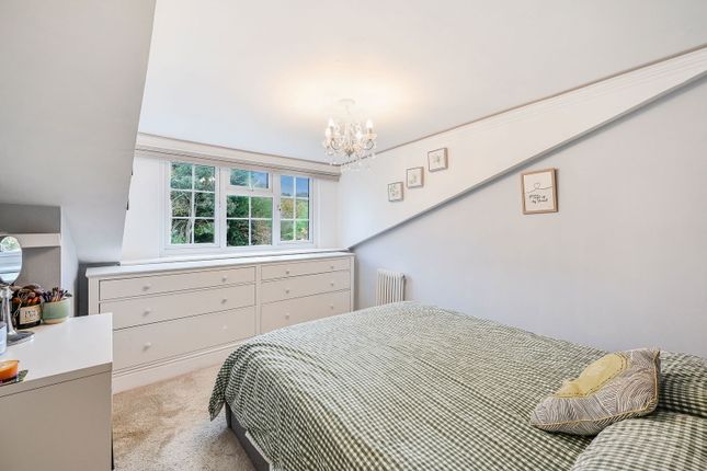 3 Diamond Cottage, Holland Road, Oxted photo 4