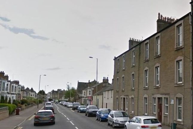 Flat to rent in Queen Street, Broughty Ferry Dundee, Dundee