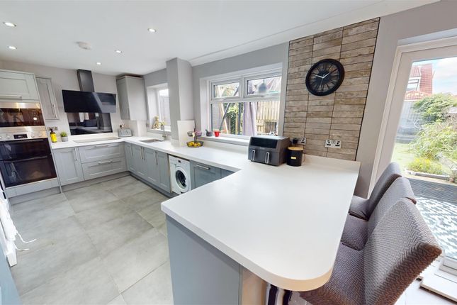 Clipsley Crescent Kitchen