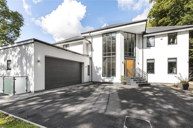 Thumbnail Detached house for sale in Barnet Road, Arkley, Hertfordshire