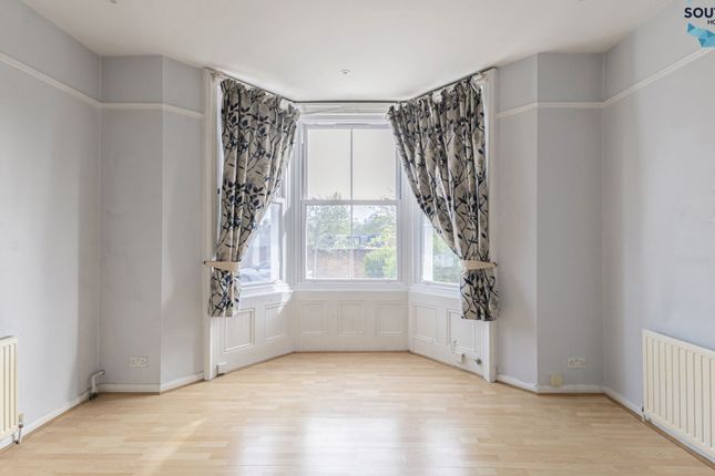 Flat 1, 55 Pascoe Road, Lewisham, SE13 5JE photo 3