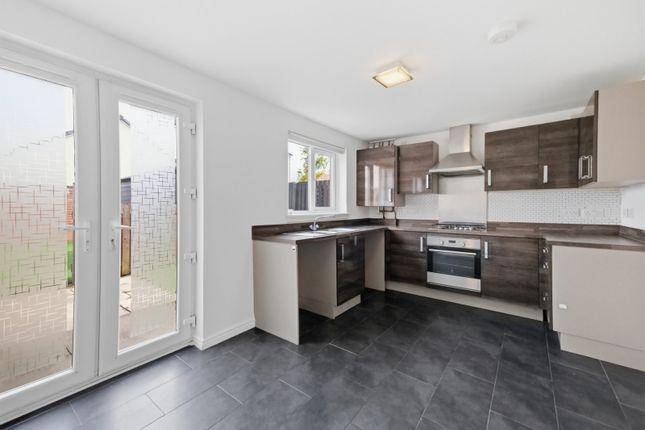 38 Dunipace Road, Edinburgh photo 4