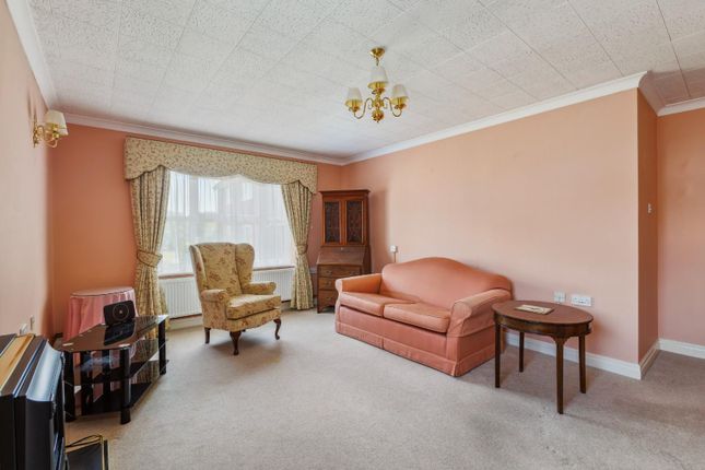 7 Harnleigh Green, Harnham Road, Salisbury photo 3