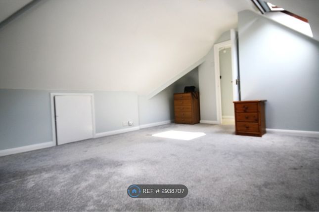 Whitlelands Road, High Wycombe photo 2