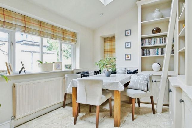 Middle Causeway House, Long Causeway, Leeds photo 3