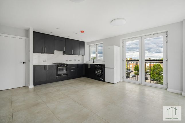 Apartment 66, Hertford House, Taywood Road, Northolt photo 3