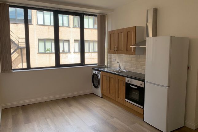 1 bed flat to rent in Wards End, Halifax, West Yorkshire HX1