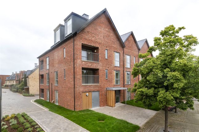 Thumbnail Flat to rent in Consort Avenue, Trumpington, Cambridge, Cambridgeshire