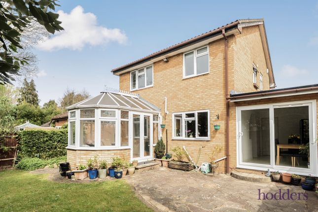 12, Jersey Close, Chertsey photo 4