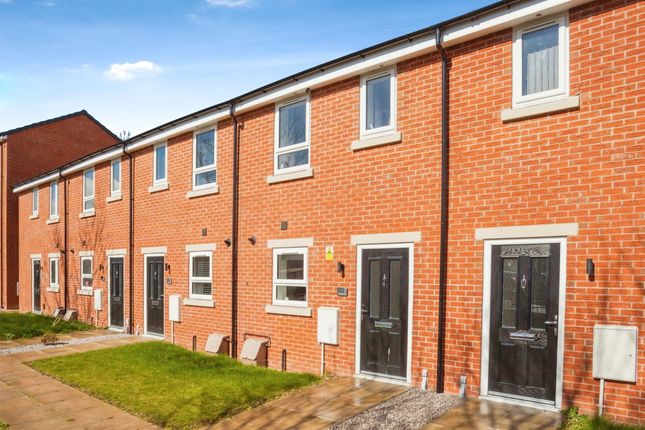 Thumbnail Terraced house for sale in Elizabeth Court, Wakefield