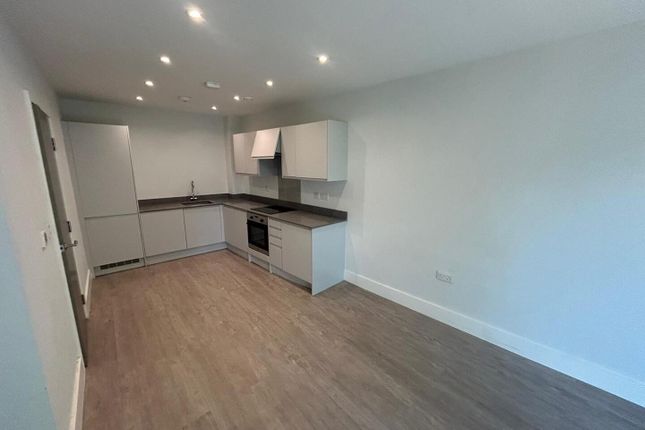 Trinity Court, 221, Flat 16, Marsh Road, Pinner photo 4