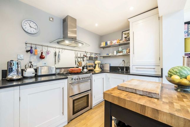 62, Field Lane, Teddington photo 4